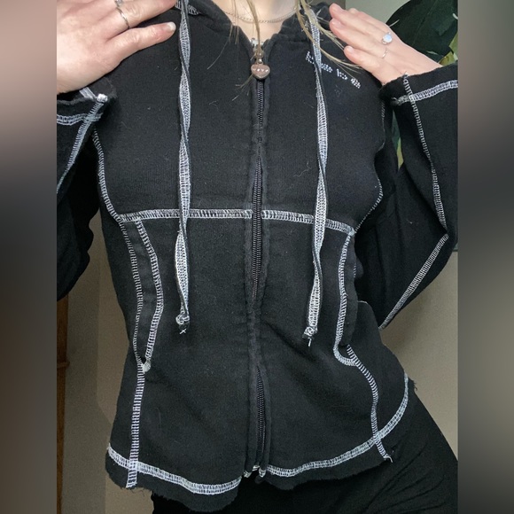 Cute vintage bebe sweater - Picture 4 of 10